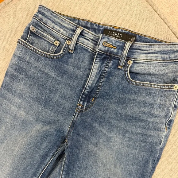 Lauren Ralph Lauren Women’s Mid-Blue Skinny Jeans — Fitted Stretch Denim - Picture 2 of 4